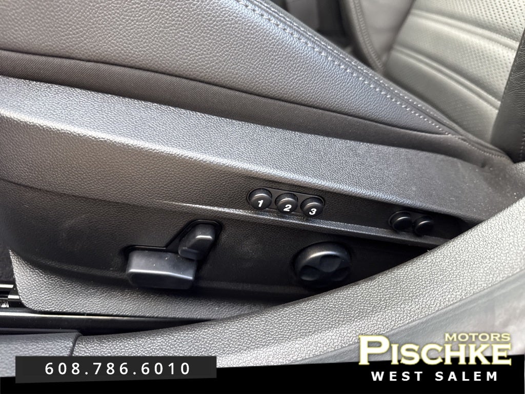 2024 Alfa Romeo Giulia Quadrifoglio RWD