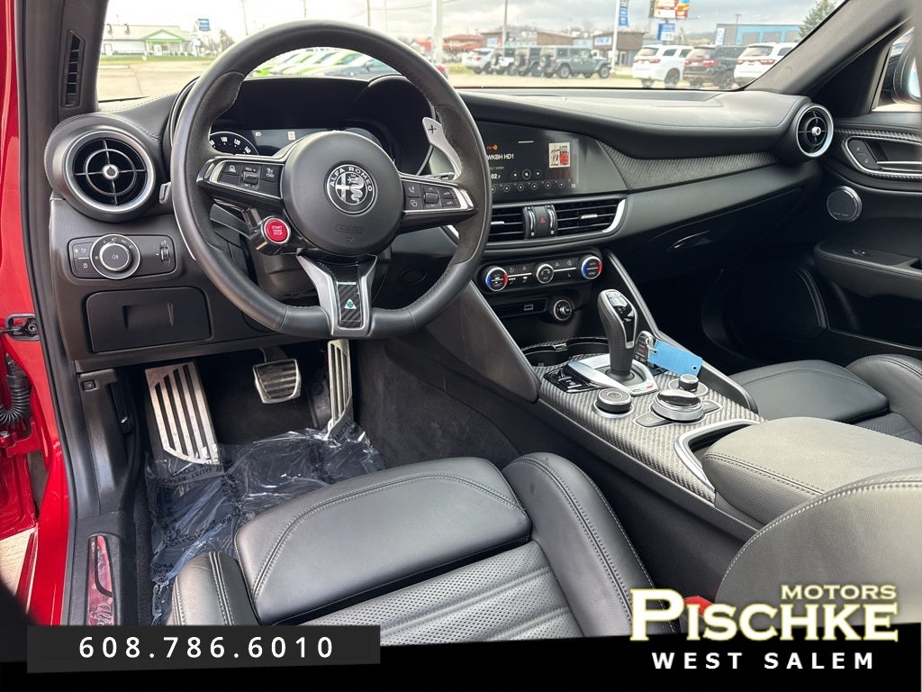 2024 Alfa Romeo Giulia Quadrifoglio RWD