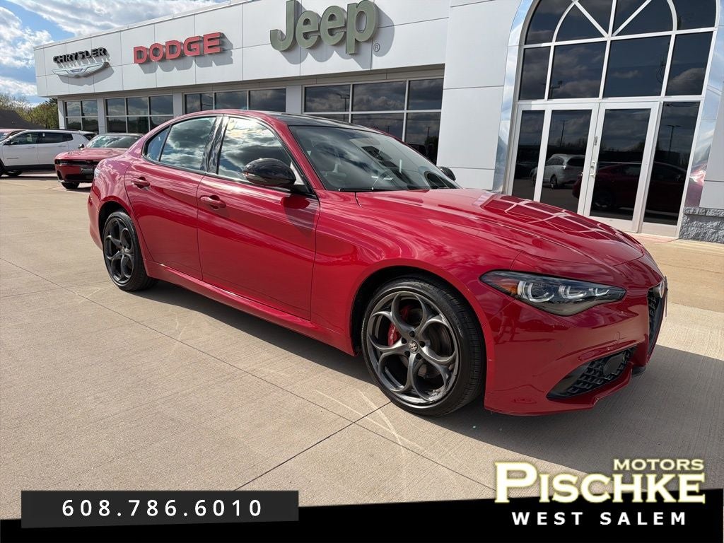 2025 Alfa Romeo Giulia Tributo Italiano AWD